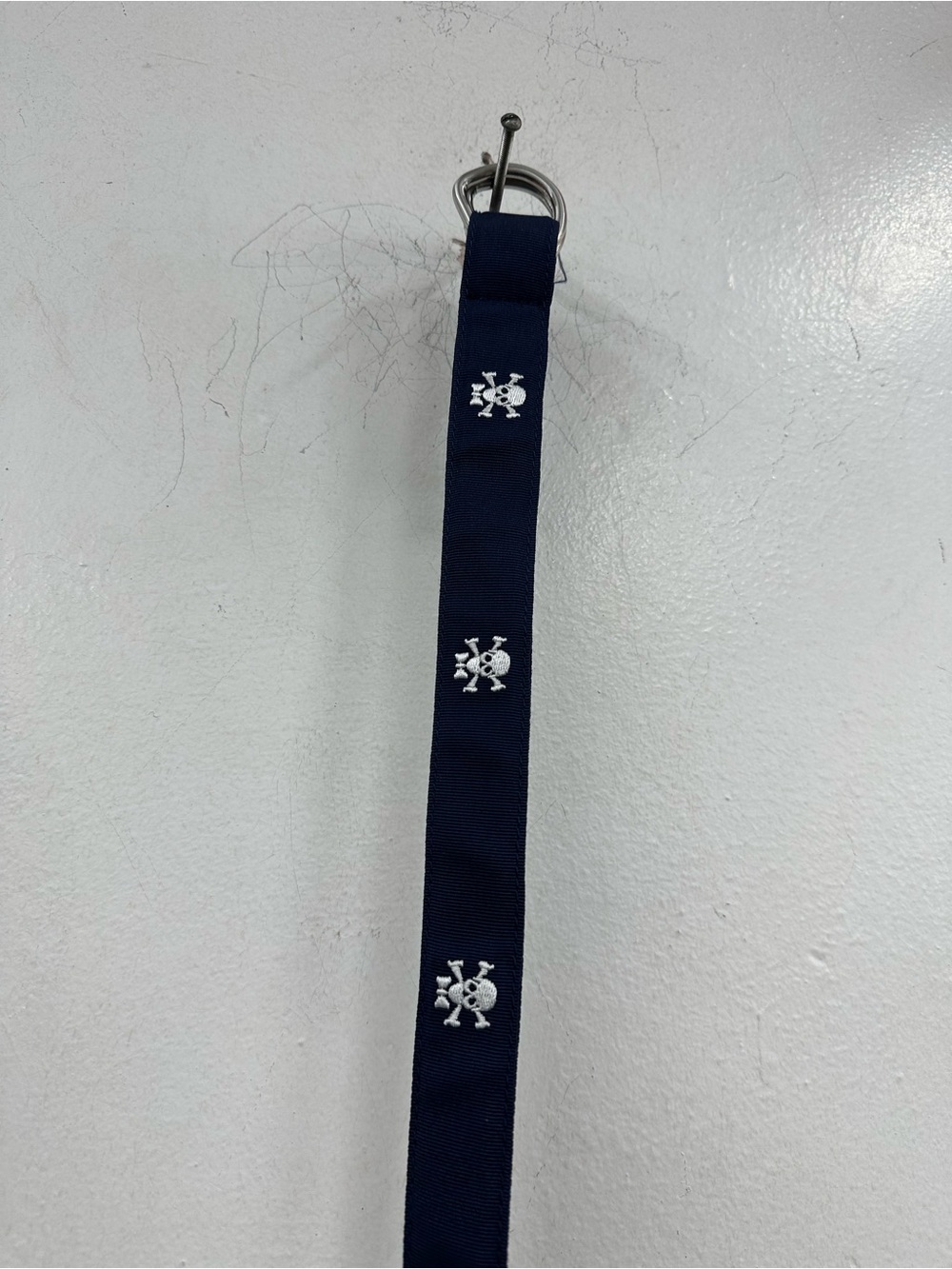 Vineyard vines Navy Skull crossbones Embroidered Webbing Belt size xl unisex
